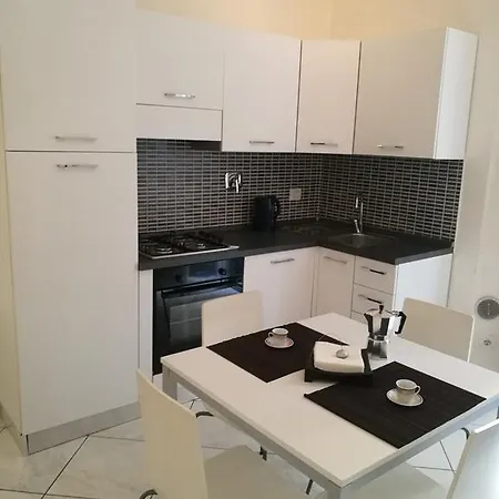 Appartamento Piazza Malpighi *